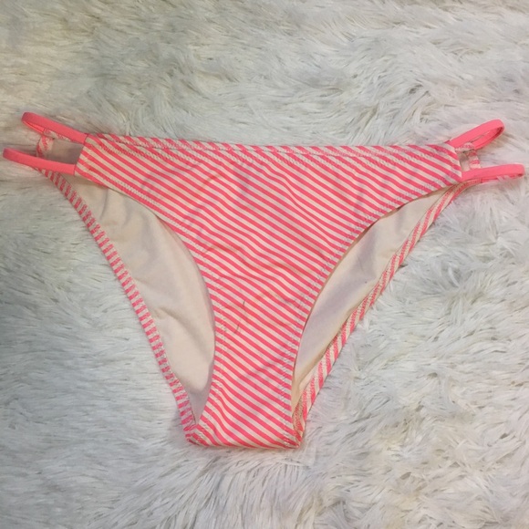 Solid & Striped Thea Bikini Bottom - Picture 3 of 4